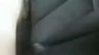 بنت تشلح بالشارع