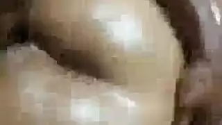 مؤخرة كبيره في المطبخ