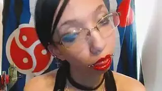 أحمر الشفاه منتديات أثر قديم