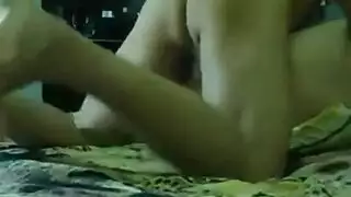 صوت واضح وهيا بتتناك منقبه