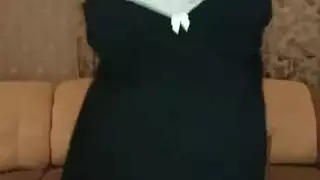 بنت سكسية تتمن