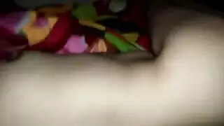 جماع عربي جماعي: فتاة صغيرة تُهزم وتُستغل